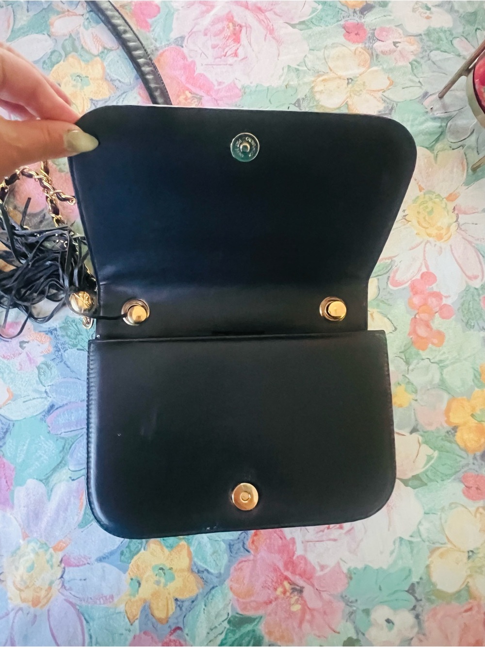 Vintage Chanel Black Chain Shoulder Bag - Picture 3 of 10